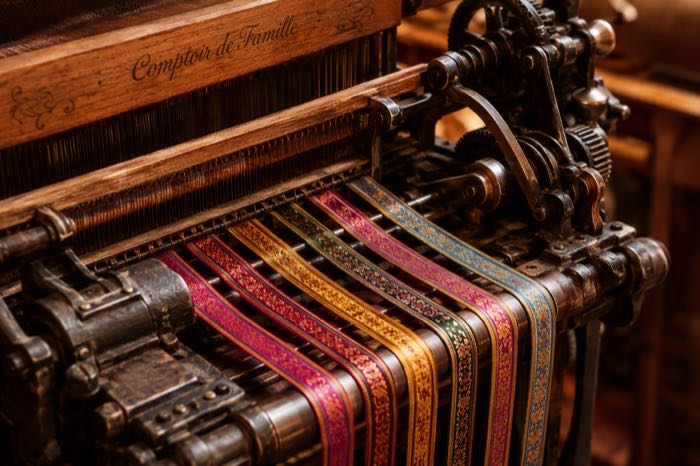 A119 | the Rhythm of the Looms: Experiencing the Craftsmanship Behind Smith Ribbon & Bow