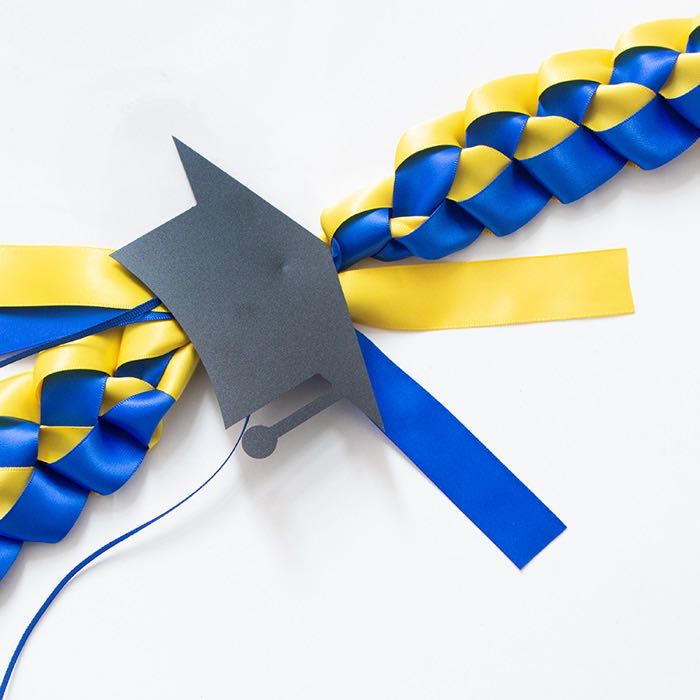 Customizable Graduation Satin Ribbon Wreath: Wearable Honor for Graduation Milestones